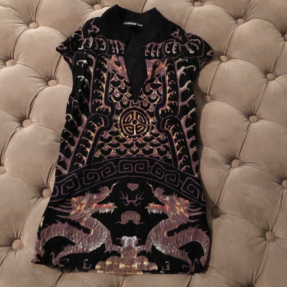 Vivienne Tam top!